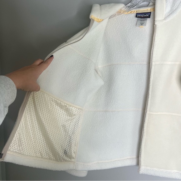 Patagonia Synchilla Zip Up Hooded Long Sleeve Jacket Ivory Women’s Size Medium - Picture 3 of 6